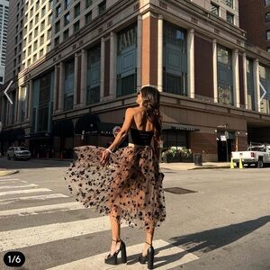 Never worn chicwish drown midi skirt size small